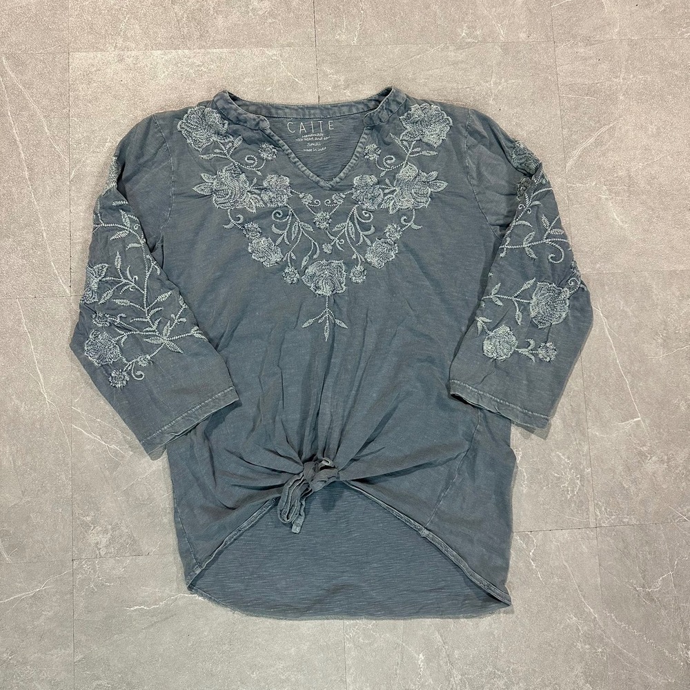 Caite Women Blue Gray Floral Embroidered Front Tie Slub Knit Top Small Boho